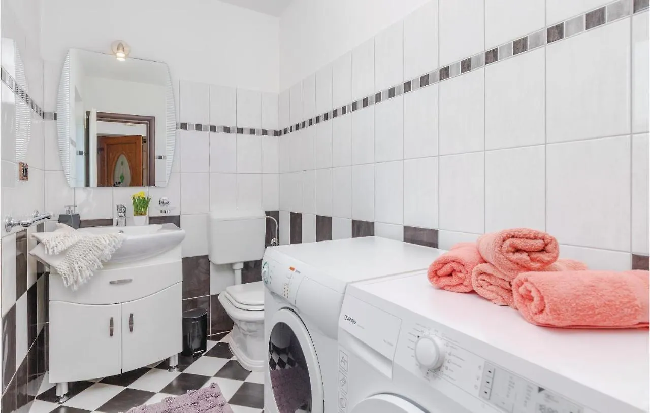 Gorgeous Home In Labin With Kitchen Дом отдыха
