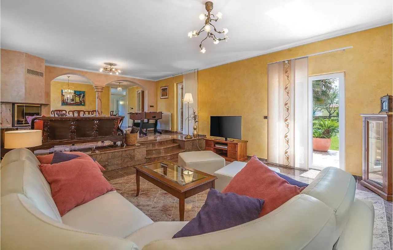 Gorgeous Home In Labin With Kitchen 0*, Лабин Хорватия
