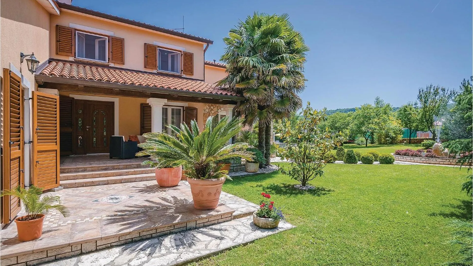 Gorgeous Home In Labin With Kitchen Лабин